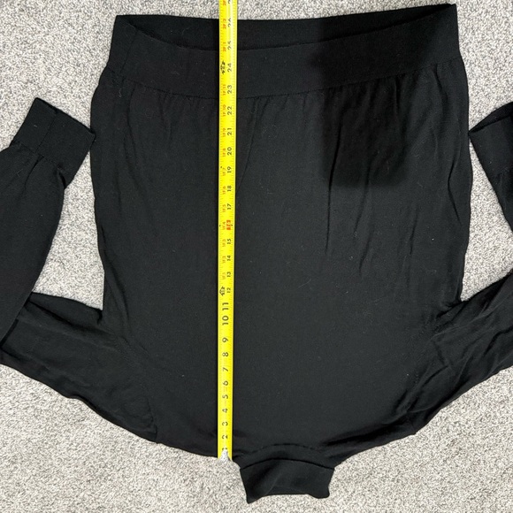 Banana Republic Black 100% Merino Wool Full Sleeve Turtle Neck Sweater Women’s L - Picture 4 of 9